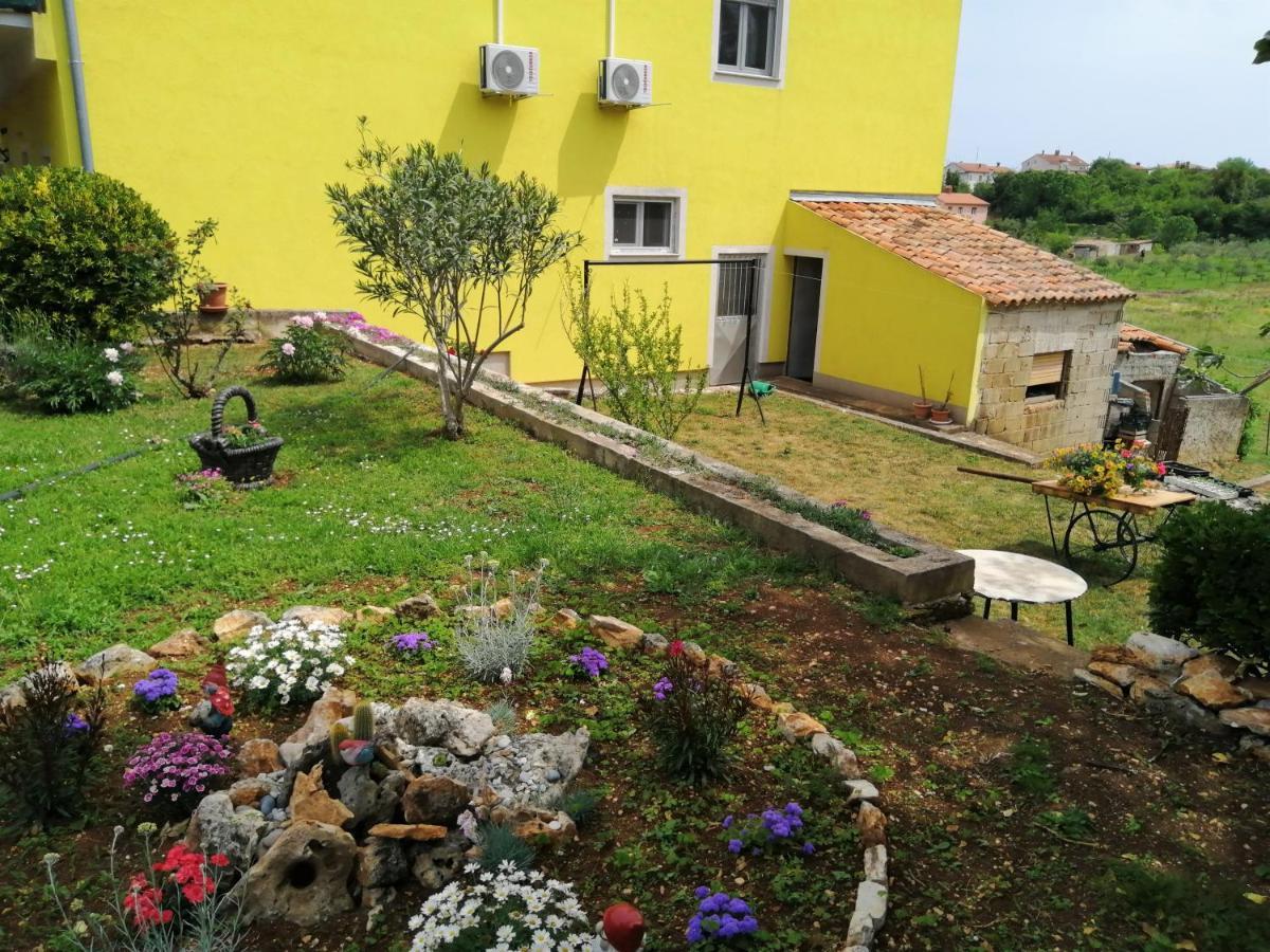 Studio Green Oasis L&D Pula Exterior foto