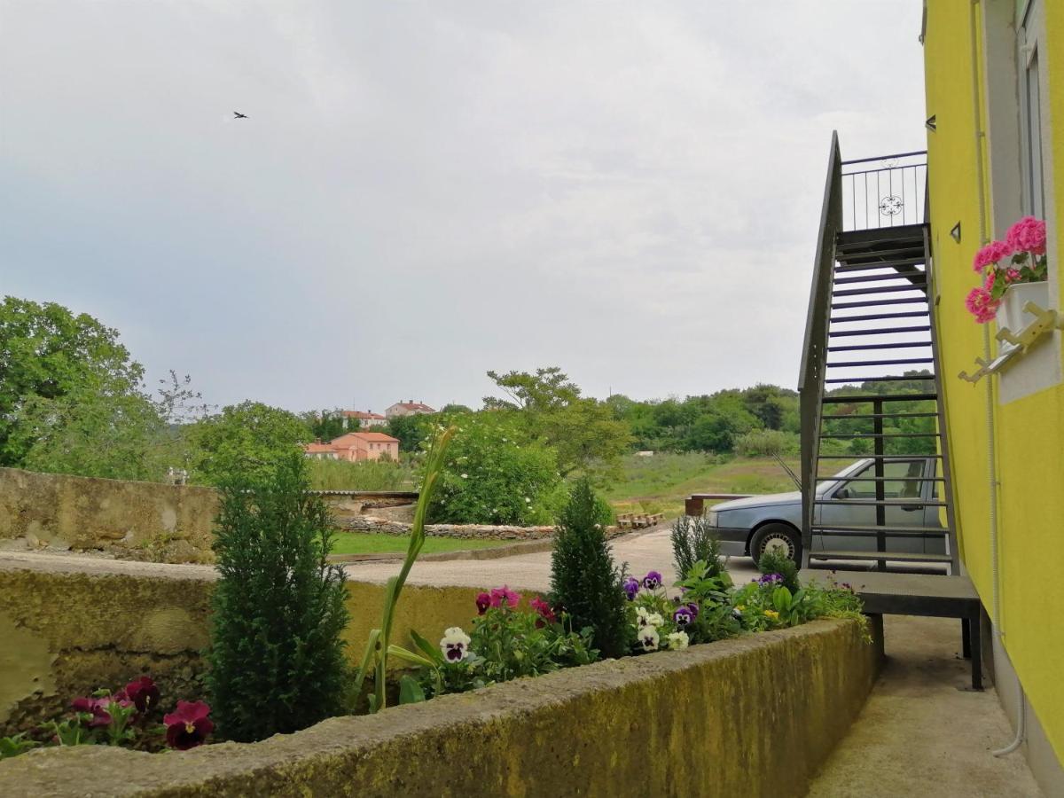 Studio Green Oasis L&D Pula Exterior foto