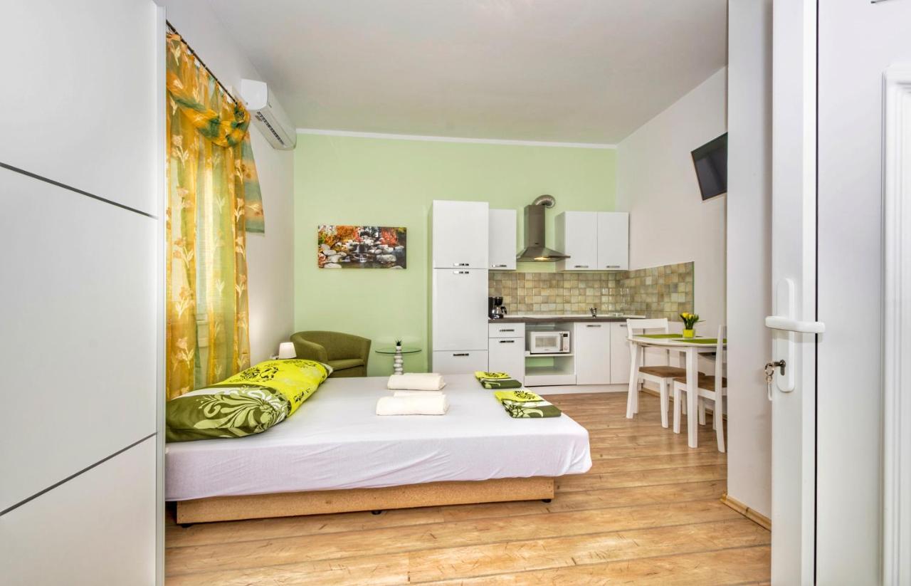 Studio Green Oasis L&D Pula Exterior foto
